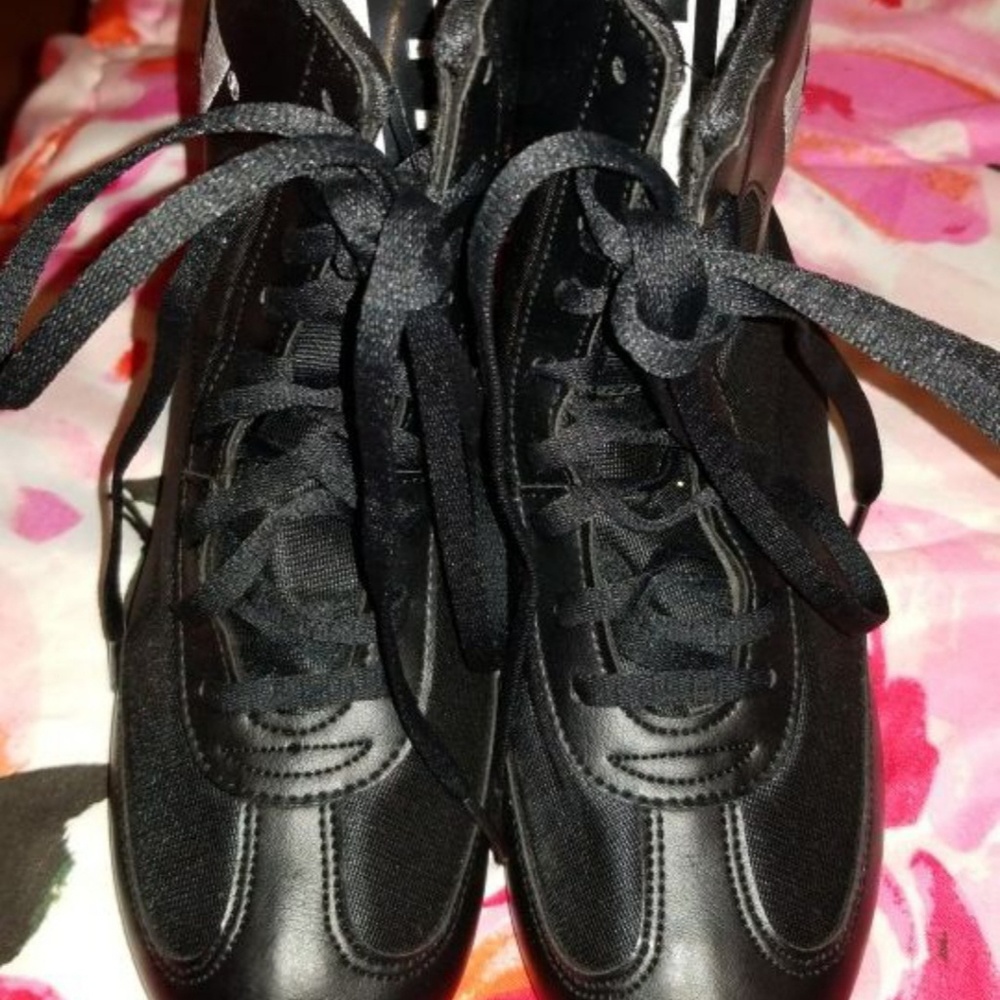 Boxing shoes.